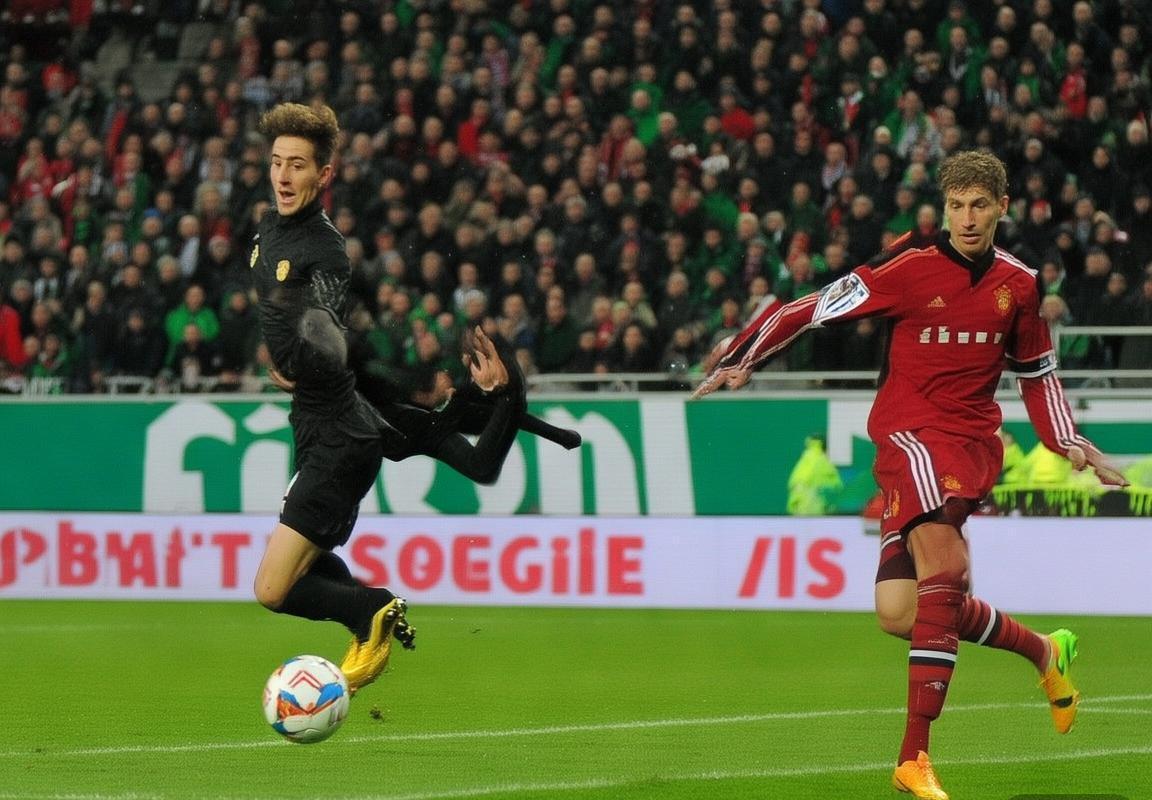 拜仁曼联巅峰对决：战术解析与精彩瞬间(图2)